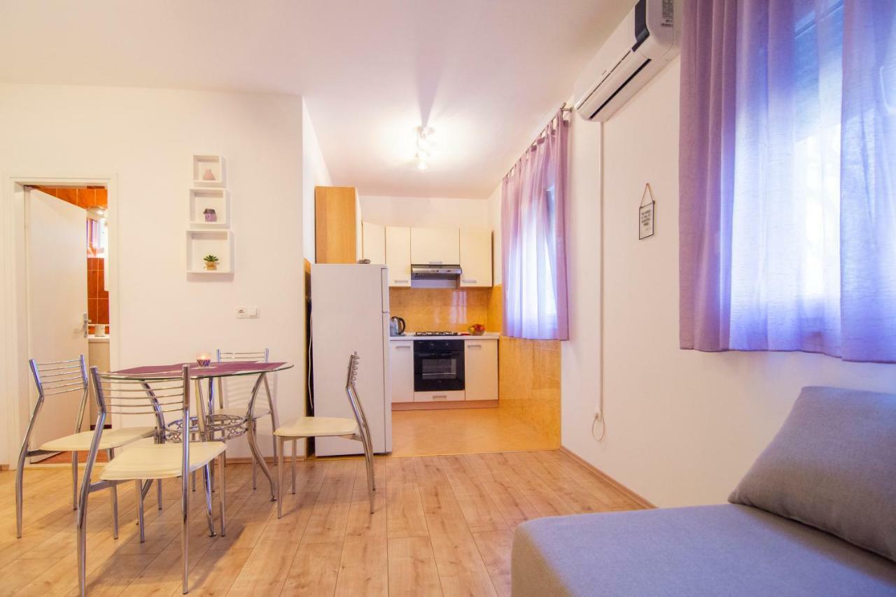 Apartmani Perkovic Gustirna Kültér fotó